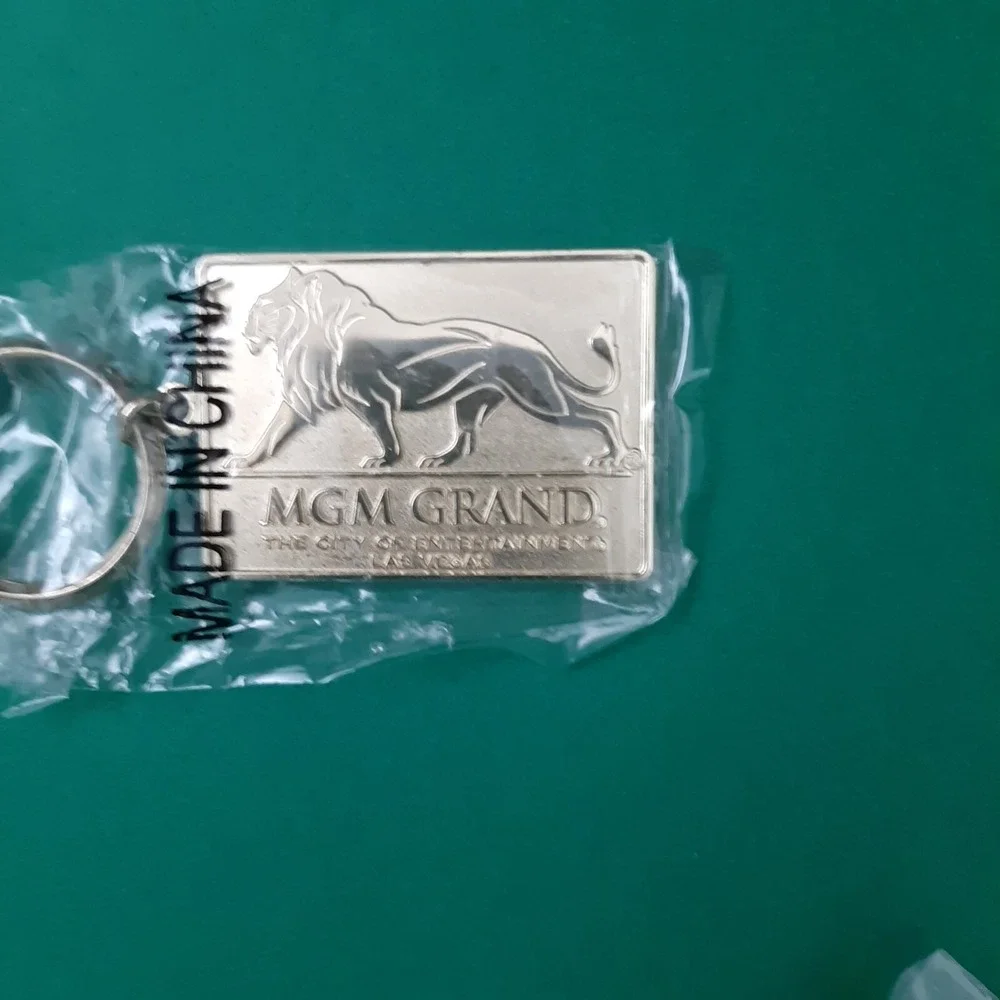 MGM Grand Casino Circus Circus Las Vegas keyring Lot of 2 New metal